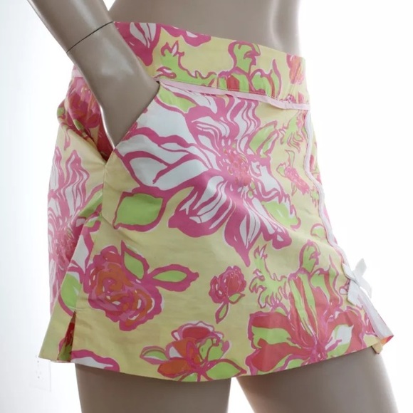 Lilly Pulitzer Dresses & Skirts - Lilly Pulitzer Floral Mini Skirt